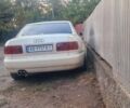 Белый Ауди А8, объемом двигателя 4.2 л и пробегом 350 тыс. км за 3500 $, фото 3 на Automoto.ua