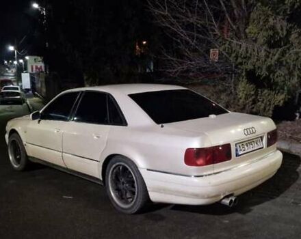 Белый Ауди А8, объемом двигателя 4.2 л и пробегом 350 тыс. км за 3500 $, фото 1 на Automoto.ua