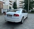 Белый Ауди А8, объемом двигателя 3.7 л и пробегом 330 тыс. км за 5950 $, фото 2 на Automoto.ua