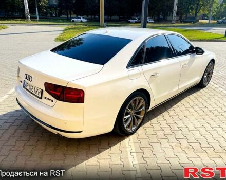 Белый Ауди А8, объемом двигателя 3 л и пробегом 163 тыс. км за 18600 $, фото 2 на Automoto.ua