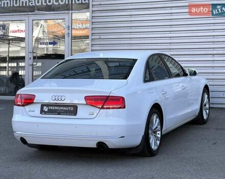 Белый Ауди А8, объемом двигателя 4.16 л и пробегом 114 тыс. км за 19900 $, фото 11 на Automoto.ua