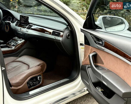 Ауди А8 2012 в Одессе на Automoto.ua Белый Ауди А8, объемом двигателя 4.16 л и пробегом 287 тыс. км за 16800 $, фото 26 на Automoto.ua