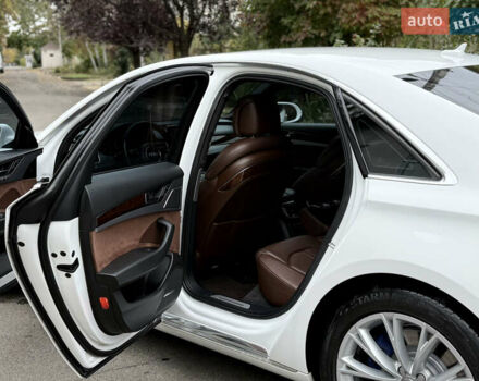 Ауди А8 2012 в Одессе на Automoto.ua Белый Ауди А8, объемом двигателя 4.16 л и пробегом 287 тыс. км за 16800 $, фото 16 на Automoto.ua