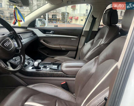 Белый Ауди А8, объемом двигателя 2.97 л и пробегом 205 тыс. км за 19000 $, фото 25 на Automoto.ua