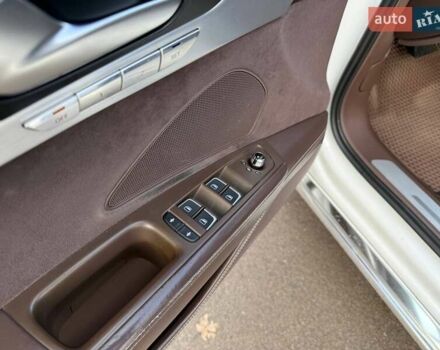 Белый Ауди А8, объемом двигателя 2.97 л и пробегом 217 тыс. км за 18990 $, фото 8 на Automoto.ua