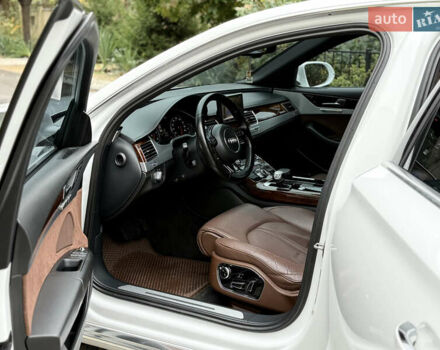 Білий Ауді A8, об'ємом двигуна 4.16 л та пробігом 287 тис. км за 16800 $, фото 17 на Automoto.ua