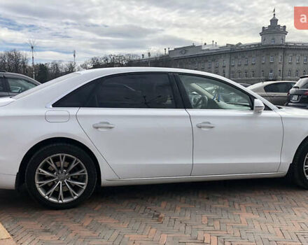 Белый Ауди А8, объемом двигателя 2.97 л и пробегом 205 тыс. км за 19000 $, фото 7 на Automoto.ua