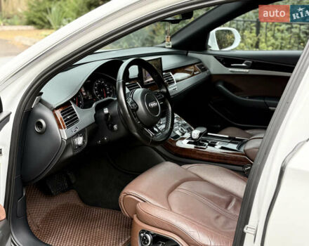 Ауди А8 2012 в Одессе на Automoto.ua Белый Ауди А8, объемом двигателя 4.16 л и пробегом 287 тыс. км за 16800 $, фото 22 на Automoto.ua