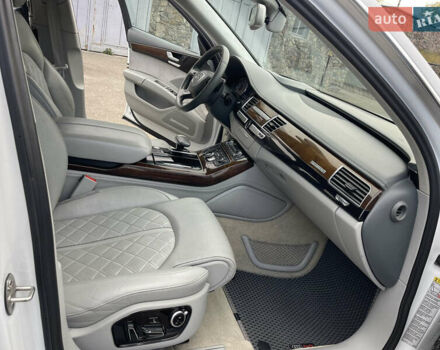 Білий Ауді A8, об'ємом двигуна 3 л та пробігом 174 тис. км за 18999 $, фото 19 на Automoto.ua
