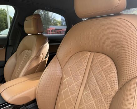 Белый Ауди А8, объемом двигателя 3 л и пробегом 178 тыс. км за 27900 $, фото 5 на Automoto.ua