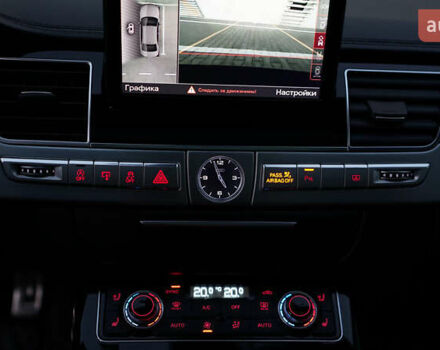 Белый Ауди А8, объемом двигателя 3.99 л и пробегом 172 тыс. км за 29000 $, фото 26 на Automoto.ua