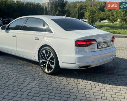 Белый Ауди А8, объемом двигателя 2.97 л и пробегом 153 тыс. км за 29900 $, фото 4 на Automoto.ua