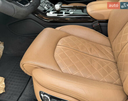 Белый Ауди А8, объемом двигателя 2.97 л и пробегом 178 тыс. км за 27900 $, фото 3 на Automoto.ua