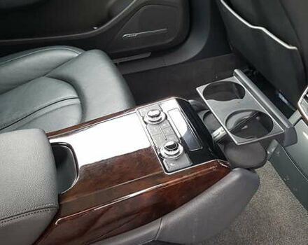 Белый Ауди А8, объемом двигателя 3 л и пробегом 111 тыс. км за 39000 $, фото 12 на Automoto.ua