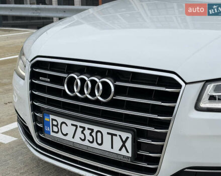 Білий Ауді A8, об'ємом двигуна 4.2 л та пробігом 269 тис. км за 25500 $, фото 11 на Automoto.ua