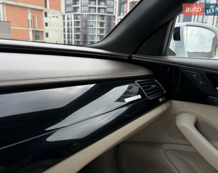 Білий Ауді A8, об'ємом двигуна 4.2 л та пробігом 269 тис. км за 25500 $, фото 32 на Automoto.ua