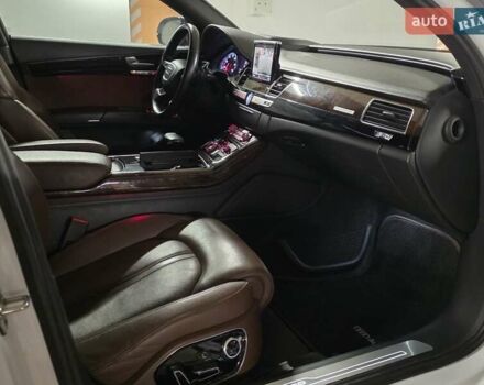 Белый Ауди А8, объемом двигателя 3 л и пробегом 193 тыс. км за 21000 $, фото 8 на Automoto.ua