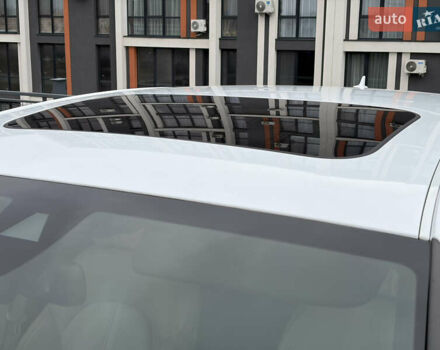 Білий Ауді A8, об'ємом двигуна 4.2 л та пробігом 269 тис. км за 25500 $, фото 14 на Automoto.ua