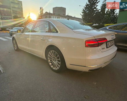 Белый Ауди А8, объемом двигателя 3 л и пробегом 201 тыс. км за 23800 $, фото 4 на Automoto.ua