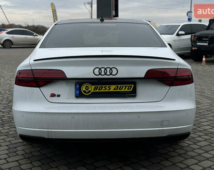 Белый Ауди А8, объемом двигателя 3 л и пробегом 182 тыс. км за 22900 $, фото 5 на Automoto.ua