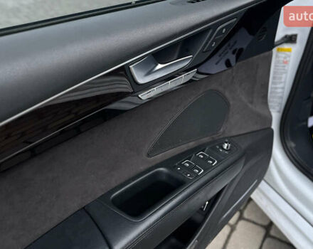 Белый Ауди А8, объемом двигателя 3 л и пробегом 182 тыс. км за 22900 $, фото 18 на Automoto.ua