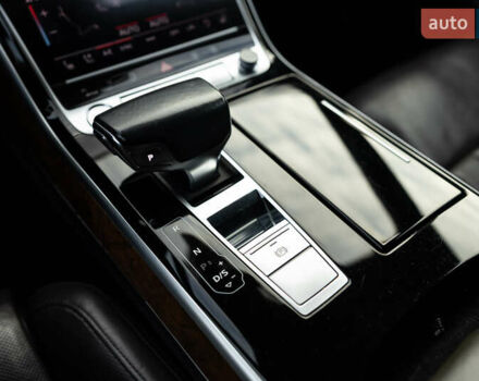 Белый Ауди А8, объемом двигателя 3 л и пробегом 165 тыс. км за 43500 $, фото 46 на Automoto.ua