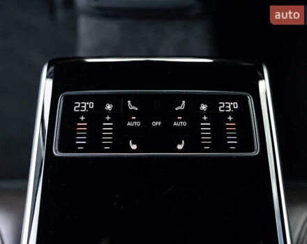 Белый Ауди А8, объемом двигателя 3 л и пробегом 165 тыс. км за 43500 $, фото 69 на Automoto.ua