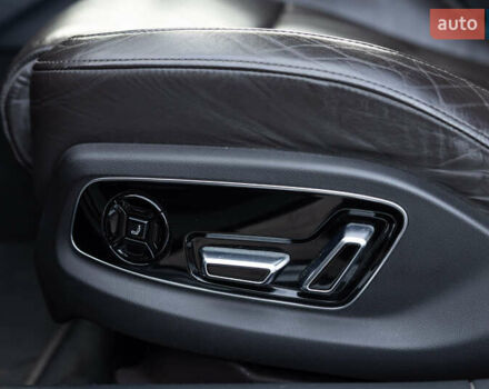 Белый Ауди А8, объемом двигателя 3 л и пробегом 165 тыс. км за 43500 $, фото 19 на Automoto.ua