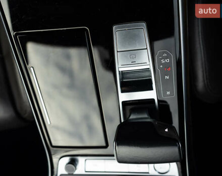 Белый Ауди А8, объемом двигателя 3 л и пробегом 165 тыс. км за 43500 $, фото 42 на Automoto.ua