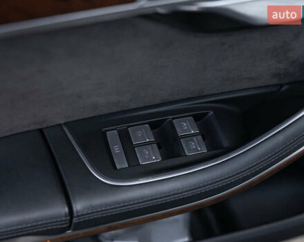 Белый Ауди А8, объемом двигателя 3 л и пробегом 165 тыс. км за 43500 $, фото 65 на Automoto.ua