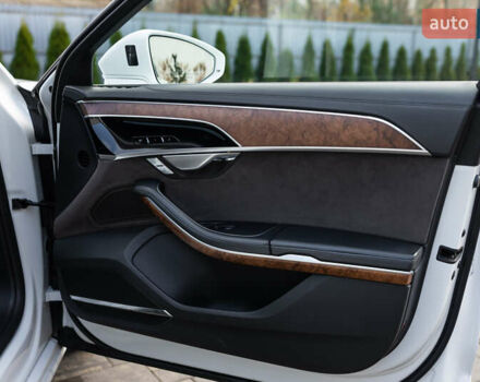 Белый Ауди А8, объемом двигателя 3 л и пробегом 165 тыс. км за 43500 $, фото 87 на Automoto.ua