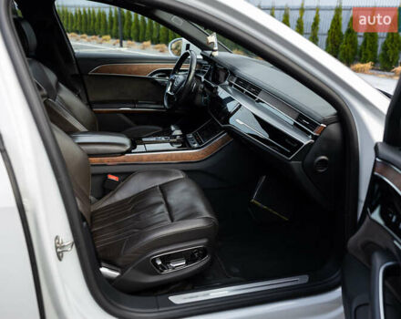 Белый Ауди А8, объемом двигателя 3 л и пробегом 165 тыс. км за 43500 $, фото 84 на Automoto.ua