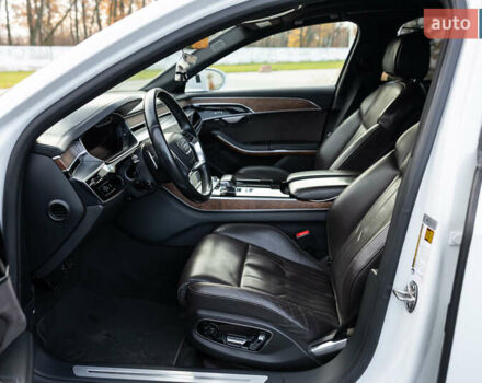 Белый Ауди А8, объемом двигателя 3 л и пробегом 165 тыс. км за 43500 $, фото 13 на Automoto.ua