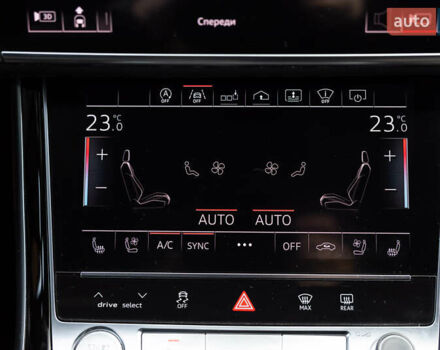 Белый Ауди А8, объемом двигателя 3 л и пробегом 165 тыс. км за 43500 $, фото 39 на Automoto.ua