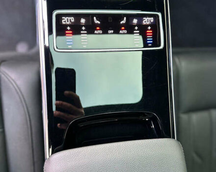 Белый Ауди А8, объемом двигателя 3 л и пробегом 53 тыс. км за 58000 $, фото 4 на Automoto.ua