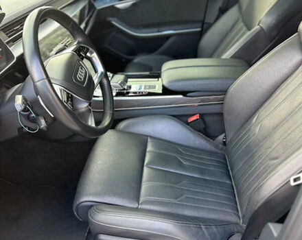 Белый Ауди А8, объемом двигателя 3 л и пробегом 53 тыс. км за 58000 $, фото 29 на Automoto.ua