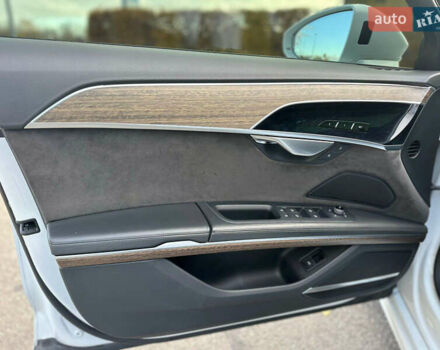 Белый Ауди А8, объемом двигателя 3 л и пробегом 53 тыс. км за 58000 $, фото 28 на Automoto.ua