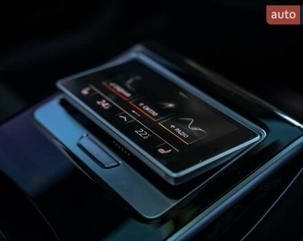 Белый Ауди А8, объемом двигателя 3 л и пробегом 93 тыс. км за 57500 $, фото 58 на Automoto.ua