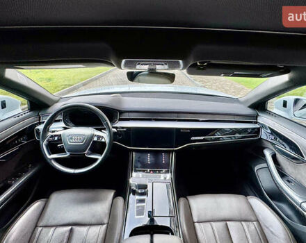 Белый Ауди А8, объемом двигателя 3 л и пробегом 92 тыс. км за 43000 $, фото 2 на Automoto.ua