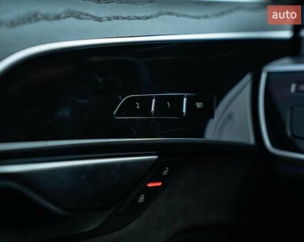 Белый Ауди А8, объемом двигателя 3 л и пробегом 93 тыс. км за 57500 $, фото 26 на Automoto.ua