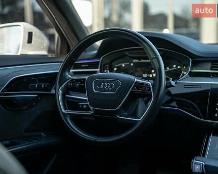Белый Ауди А8, объемом двигателя 3 л и пробегом 93 тыс. км за 57500 $, фото 30 на Automoto.ua