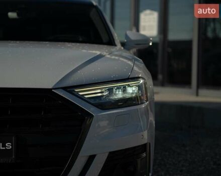 Белый Ауди А8, объемом двигателя 3 л и пробегом 93 тыс. км за 57500 $, фото 13 на Automoto.ua