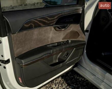 Белый Ауди А8, объемом двигателя 3 л и пробегом 93 тыс. км за 57500 $, фото 64 на Automoto.ua