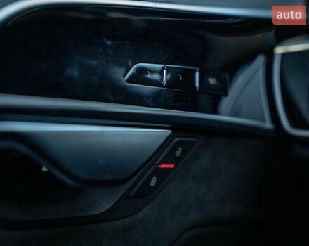 Белый Ауди А8, объемом двигателя 3 л и пробегом 93 тыс. км за 57500 $, фото 23 на Automoto.ua