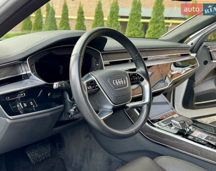 Белый Ауди А8, объемом двигателя 3 л и пробегом 92 тыс. км за 43000 $, фото 54 на Automoto.ua