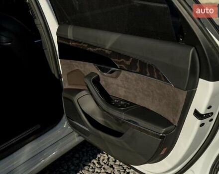 Белый Ауди А8, объемом двигателя 3 л и пробегом 93 тыс. км за 57500 $, фото 67 на Automoto.ua