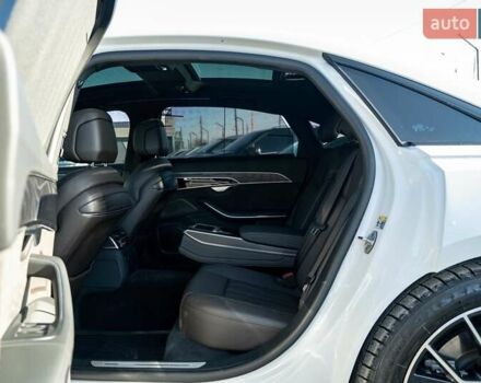 Белый Ауди А8, объемом двигателя 3 л и пробегом 93 тыс. км за 57500 $, фото 55 на Automoto.ua