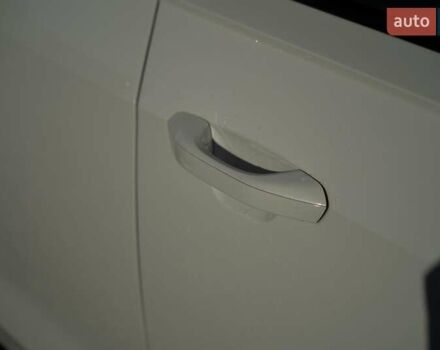 Белый Ауди А8, объемом двигателя 3 л и пробегом 93 тыс. км за 57500 $, фото 20 на Automoto.ua