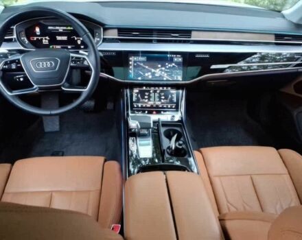 Белый Ауди А8, объемом двигателя 3 л и пробегом 19 тыс. км за 42500 $, фото 6 на Automoto.ua