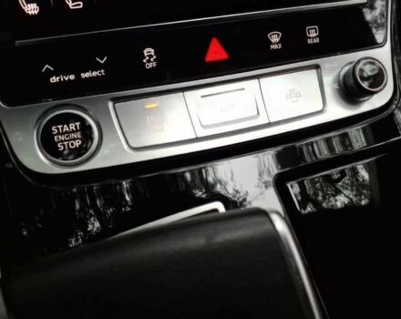 Белый Ауди А8, объемом двигателя 3 л и пробегом 19 тыс. км за 42500 $, фото 15 на Automoto.ua